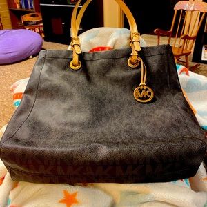 Michael Kors tote bag